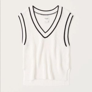 Abercrombie and Fitch Oversized Sweater Vest - XL NWT